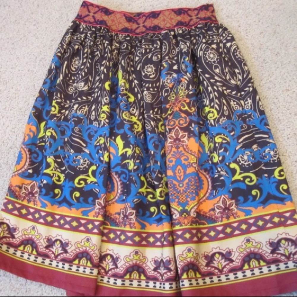 NWT Francesca’s Multi-color Miami Skirt Large